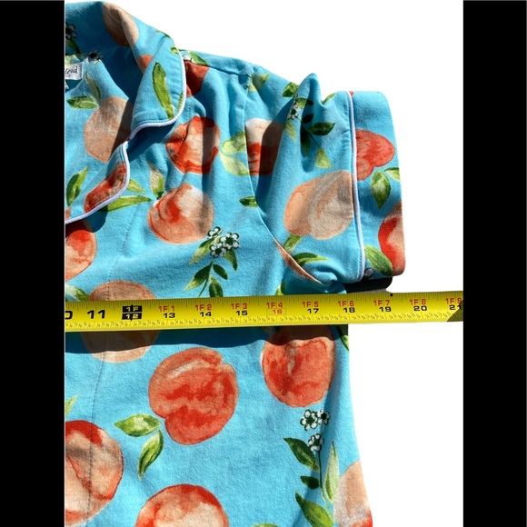 Fun and flirty Women's BedHead Shorty Notch Collar Pajamas XS - Picture 12 of 13